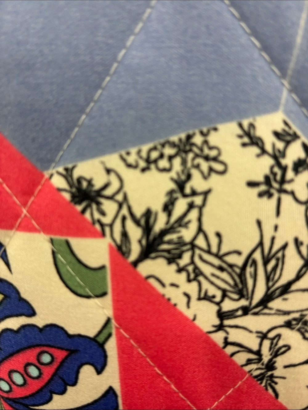 3PC Reversible Quilt Set - King - Multicolor Floral